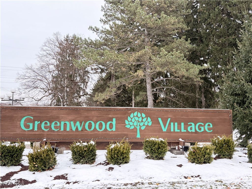 Oak Knolls Condo - Residential