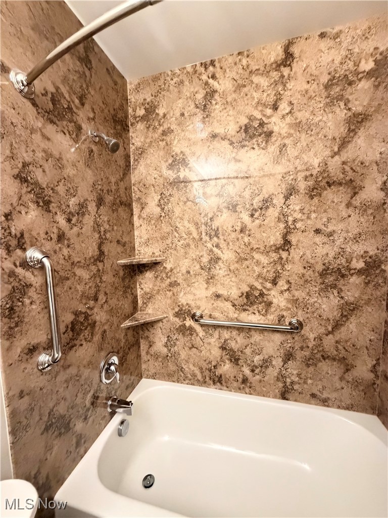 Oak Knolls Condo - Residential