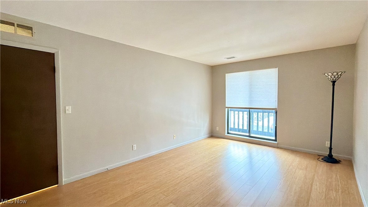Oak Knolls Condo - Residential