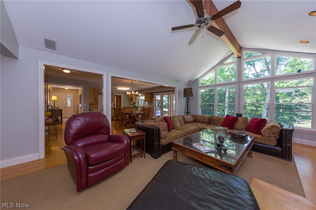 Russell 03 - Residential