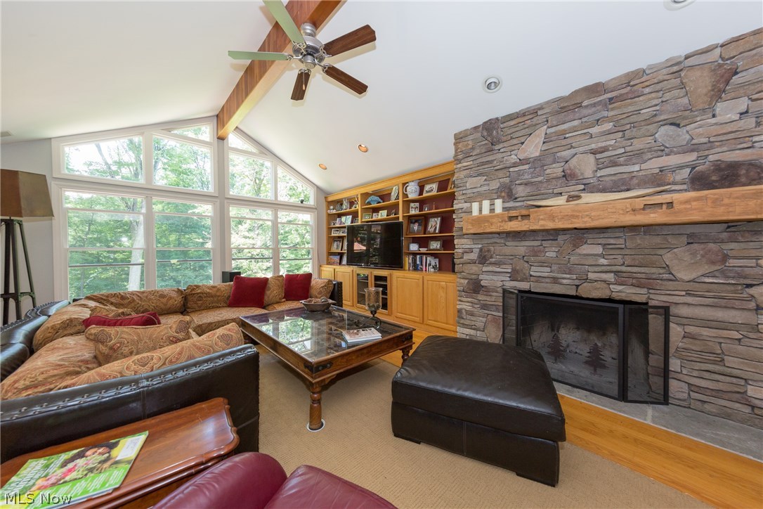 Russell 03 - Residential