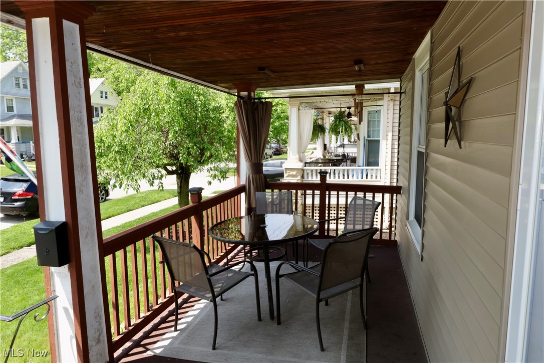 358 Oxford Avenue, Elyria, Ohio image 3