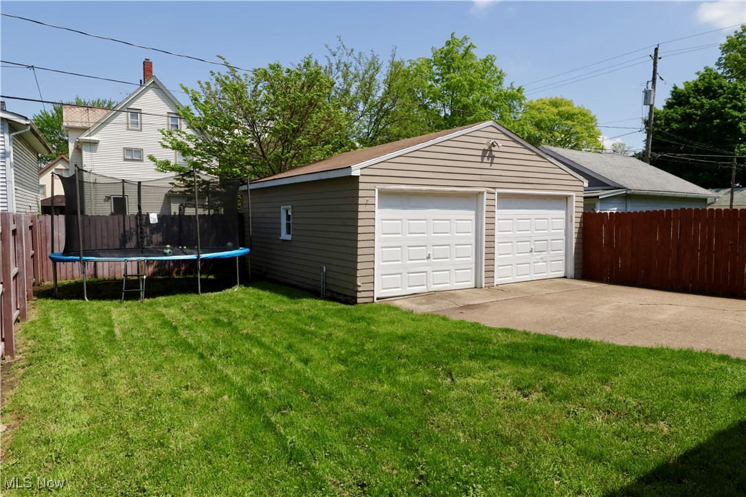 358 Oxford Avenue, Elyria, Ohio image 4