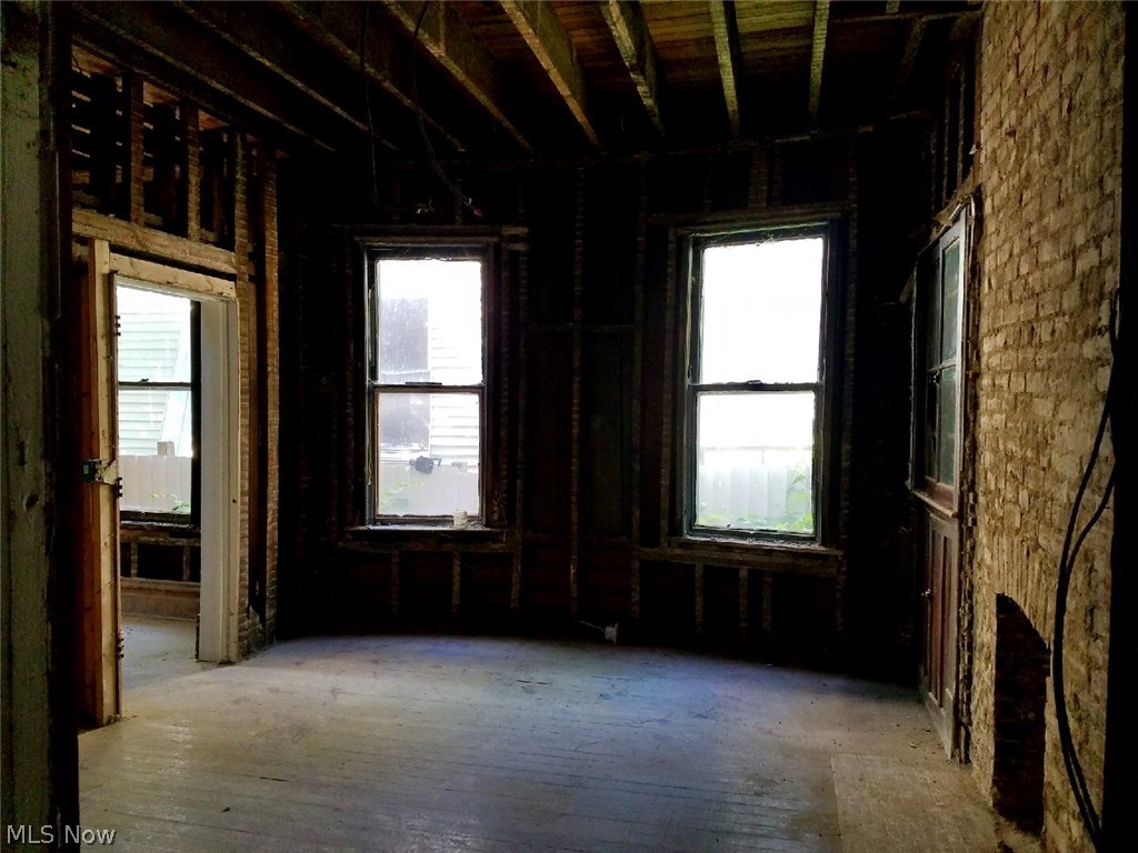 Wades Adn - Residential Income