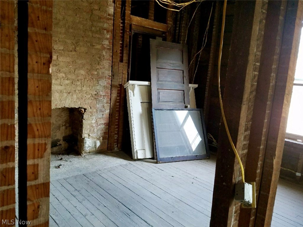 Wades Adn - Residential Income