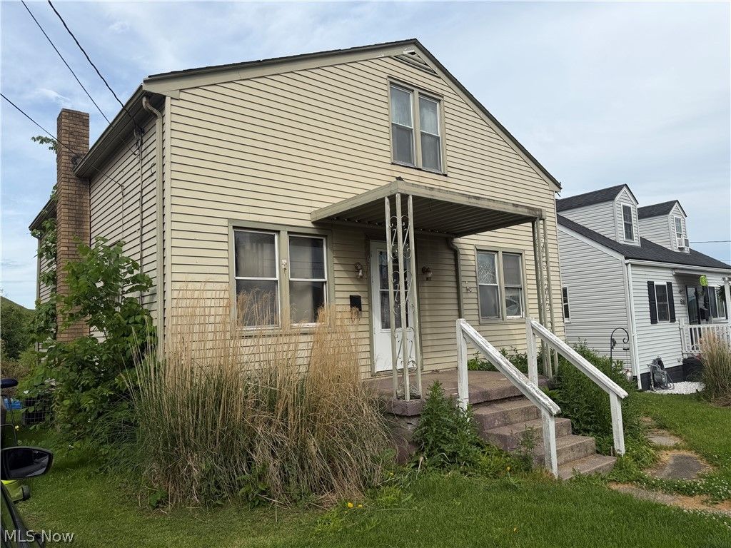 Photo of 611 Western Avenue, Mingo Junction, OH 43938 (MLS # 5211851)