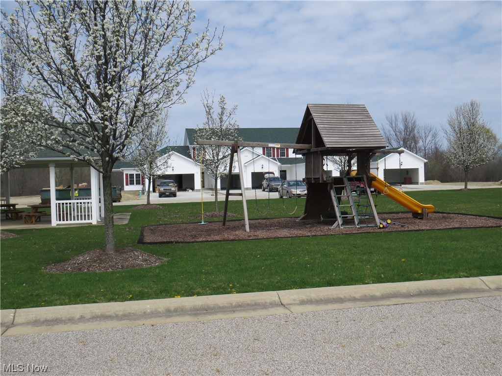 Cottonwood Place - Residential