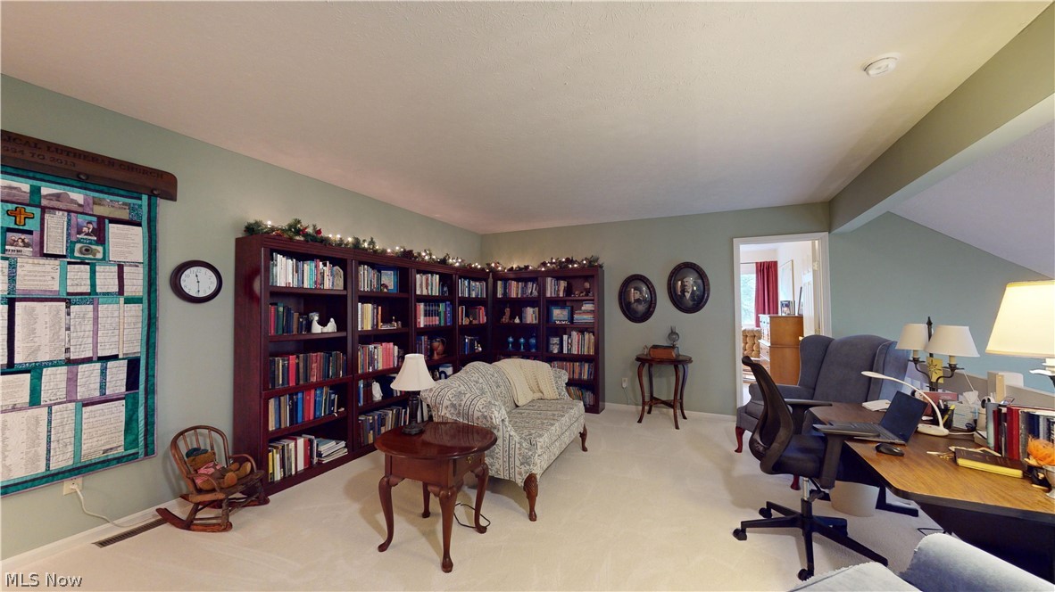 Shady Hollow Condo - Residential