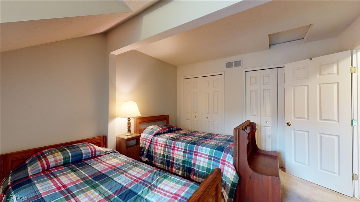 Shady Hollow Condo - Residential