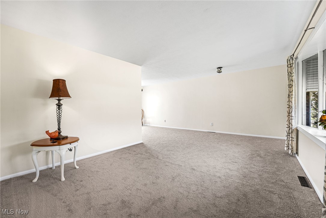 9053 White Oak Drive, Twinsburg, Ohio image 7