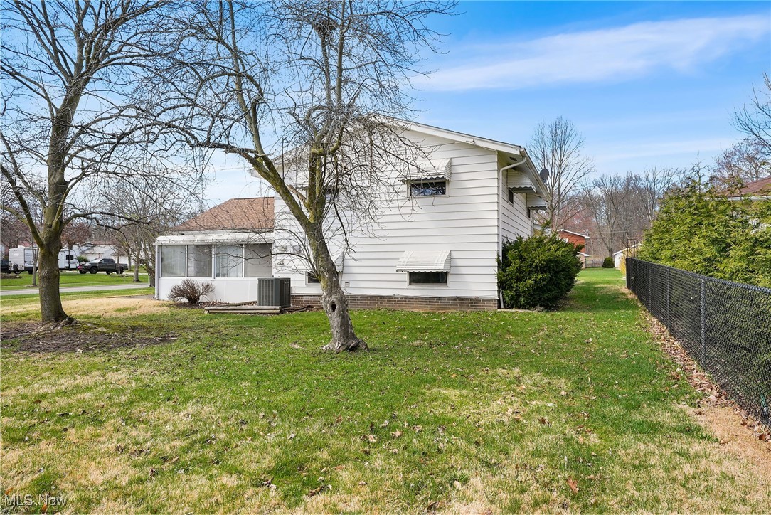 9053 White Oak Drive, Twinsburg, Ohio image 28
