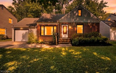 Tiny photo for 1699 Lyndhurst RD, Lyndhurst, OH 44124 (MLS # 5227106)