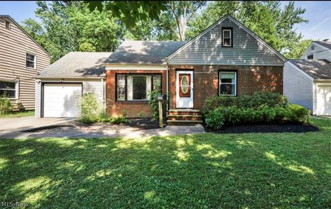 Tiny photo for 1699 Lyndhurst RD, Lyndhurst, OH 44124 (MLS # 5227106)