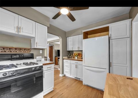 Tiny photo for 1699 Lyndhurst RD, Lyndhurst, OH 44124 (MLS # 5227106)