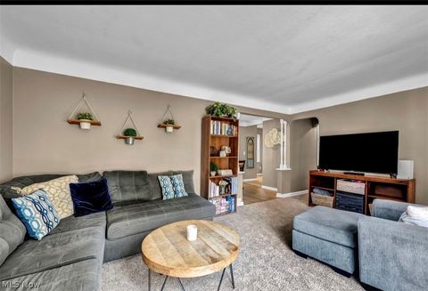Tiny photo for 1699 Lyndhurst RD, Lyndhurst, OH 44124 (MLS # 5227106)