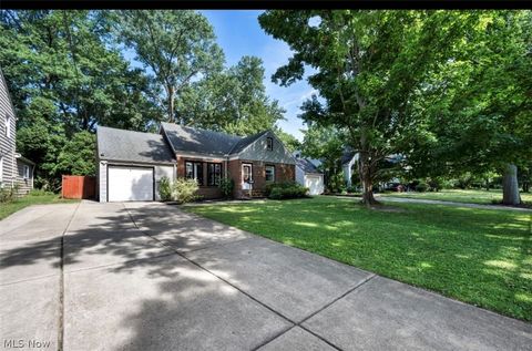 Tiny photo for 1699 Lyndhurst RD, Lyndhurst, OH 44124 (MLS # 5227106)