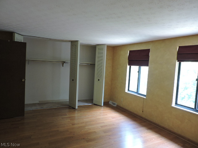 Huntington Park Condo - Residential