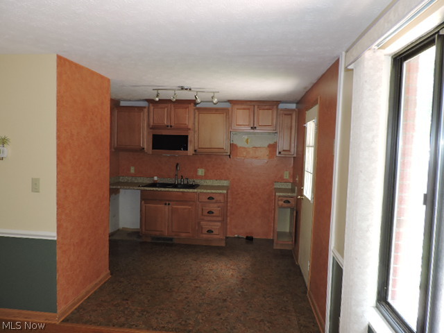 Huntington Park Condo - Residential