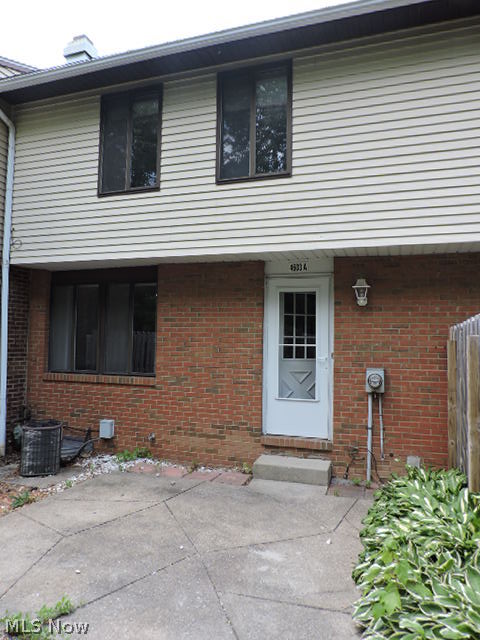 Huntington Park Condo - Residential