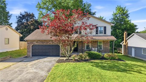 Homes For Sale - 6024 Yorktown Lane<br/> Youngstown, OH 44515