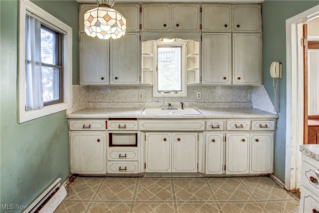 4714 Maplecrest Avenue, Parma, Ohio image 17
