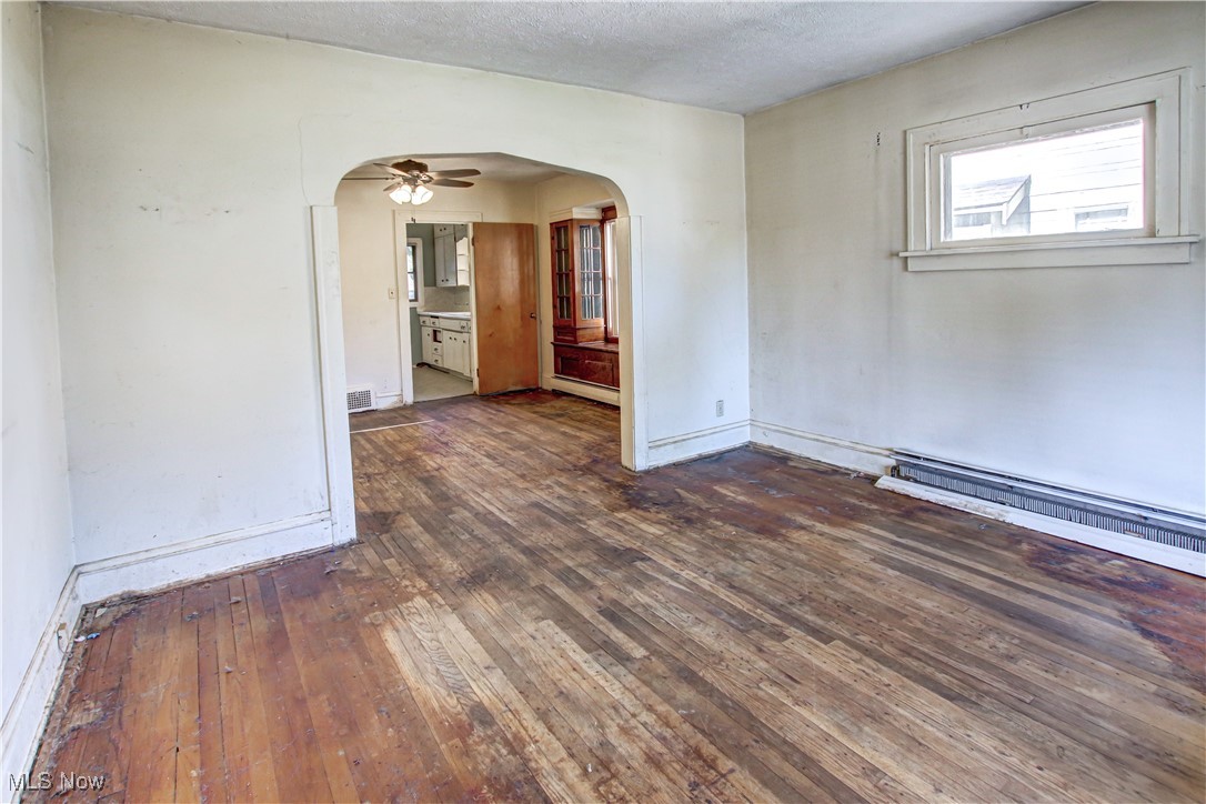 4714 Maplecrest Avenue, Parma, Ohio image 7