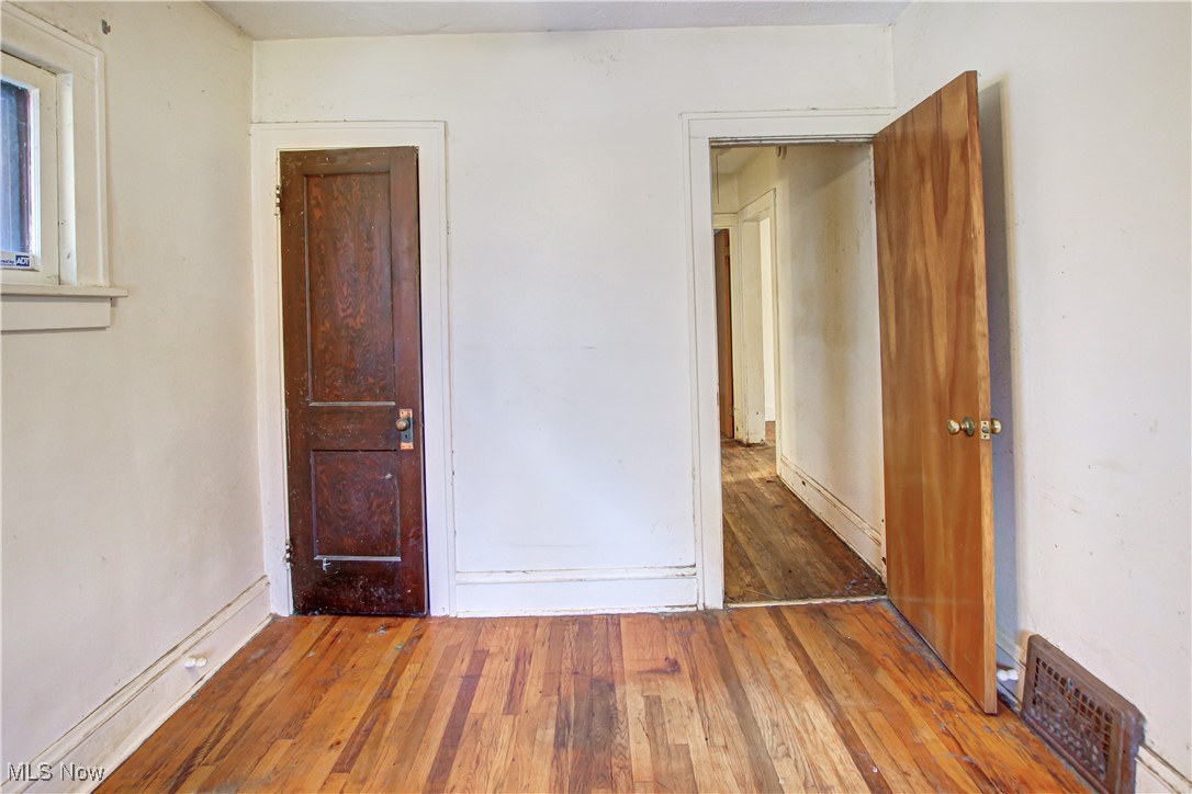 4714 Maplecrest Avenue, Parma, Ohio image 24