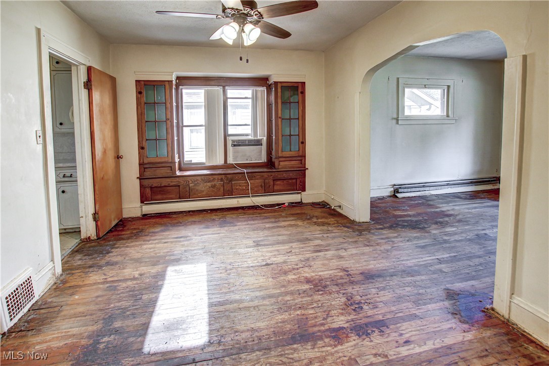 4714 Maplecrest Avenue, Parma, Ohio image 11