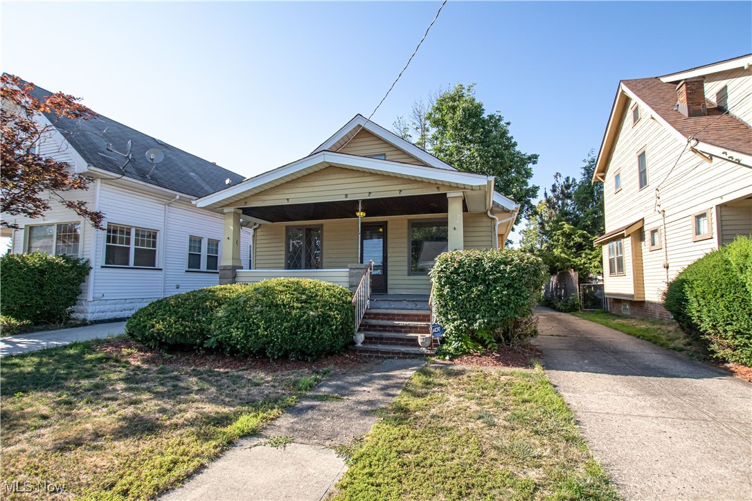 4714 Maplecrest Avenue, Parma, Ohio image 1