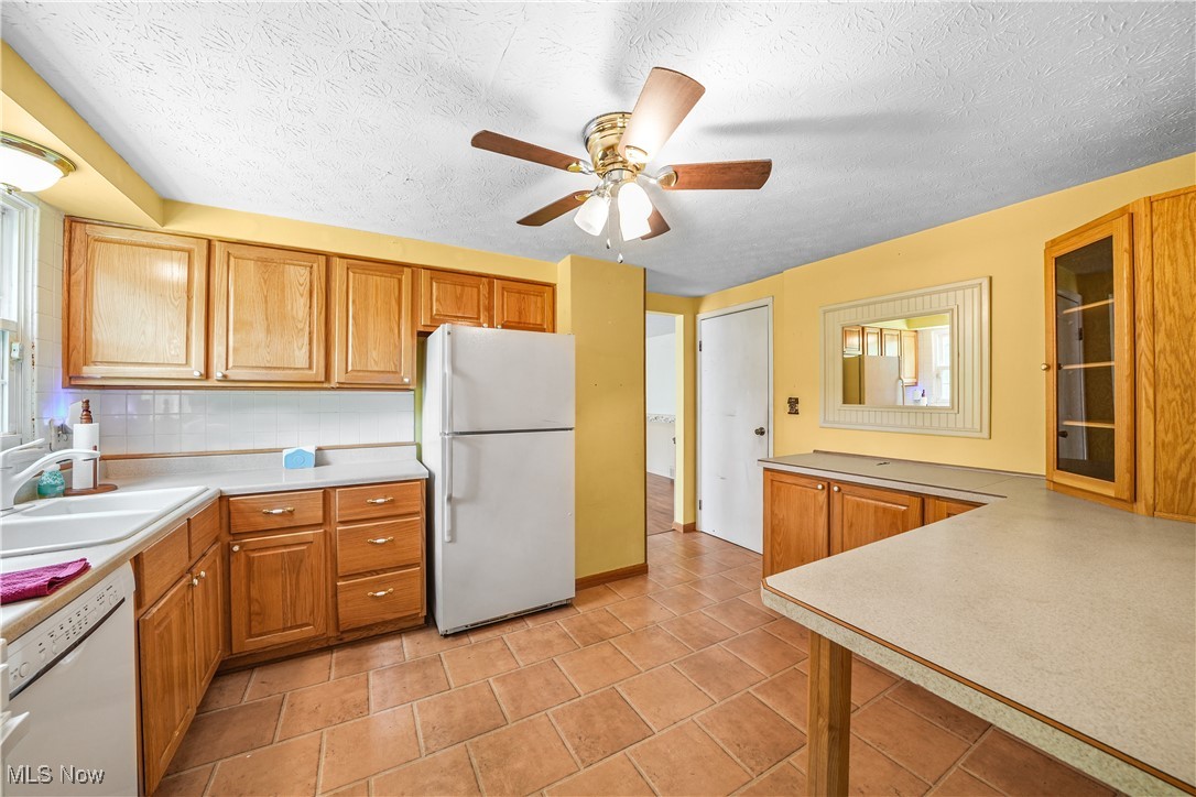 Aurora Shores Condo - Residential