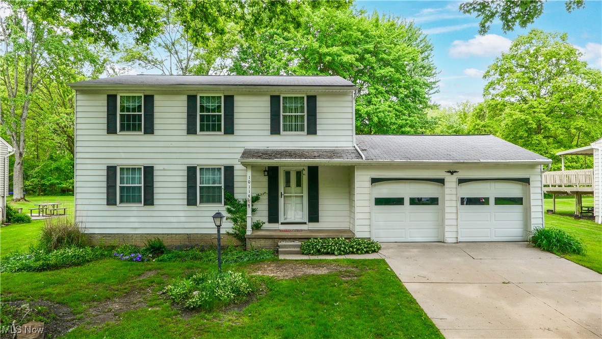 Welcome to this spacious 4-bedroom, 2.5-bath Colonial in the highly desirable Aurora Shores Lake community, located in the Twinsburg City School District!
This inviting home features a covered front porch and a spacious entry foyer that leads into a bright living room, formal dining room, and an eat-in kitchen. The cozy family room includes a sliding glass door to the rear deck, perfect for outdoor enjoyment. A half bathroom completes the first floor.
Upstairs, the primary bedroom includes an en-suite bath and 2 large closets. Three additional bedrooms share a full hallway bath. All bedrooms offer generously sized closets.
The full waterproofed basement includes a washer and dryer, sump pump, and additional storage.
Enjoy all the amenities of Aurora Shores—lake access, boating, 2 pools, 2 beaches, 2 playgrounds, volleyball, pickleball/tennis, and basketball courts, community events, and more—plus easy access to shopping, dining, and highways.
Don’t miss your chance to own this fantastic home in a private lake community!