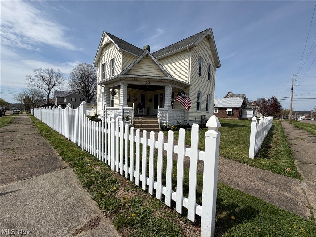 Photo of 103 W Shafer Avenue, Dover, OH 44622 (MLS # 5200788)