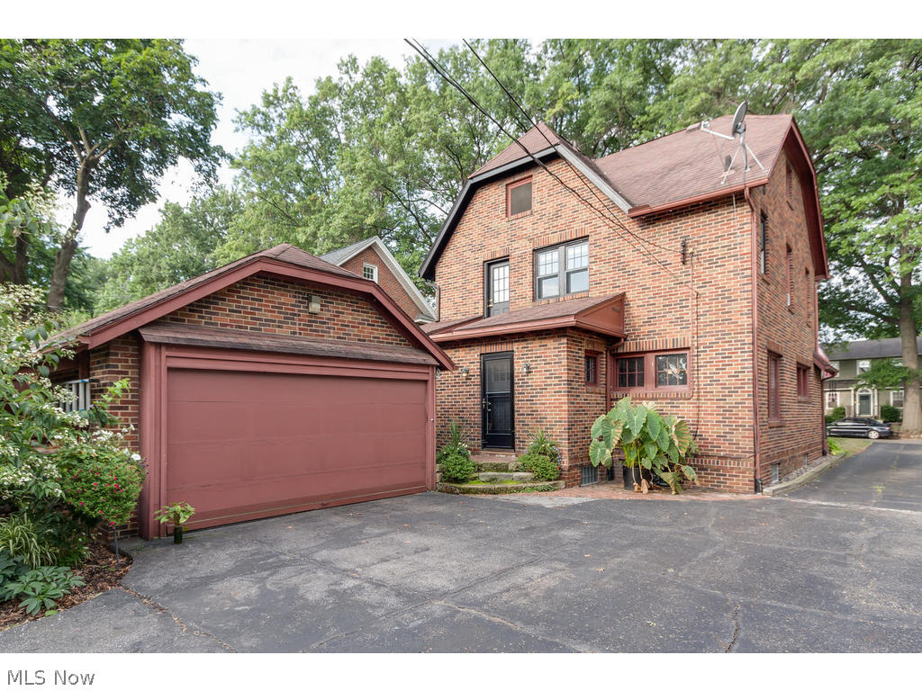 Elmhill Estates Cos Allotment - Residential