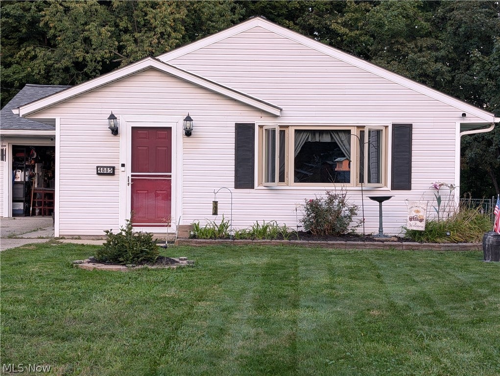 4885 Robinwood Drive