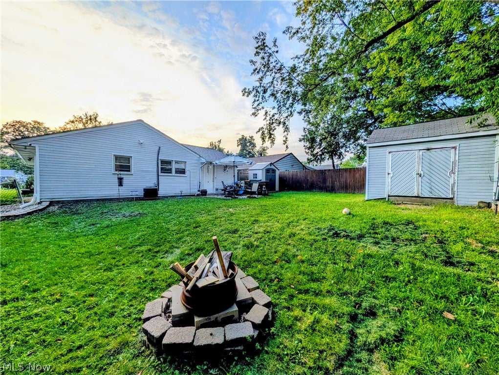 4885 Robinwood Drive