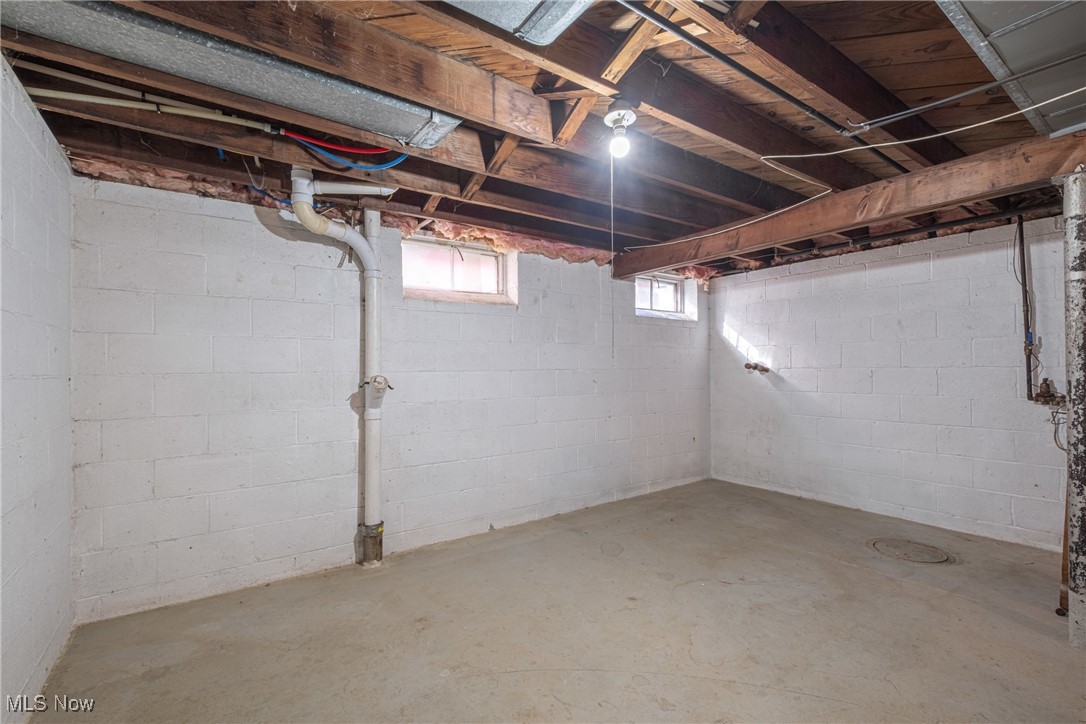 6158 W 54th Street, Parma, Ohio image 25