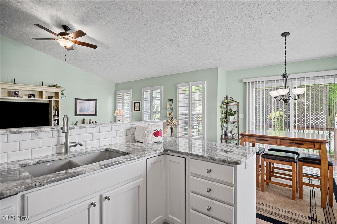 5383 Grovewood Lane