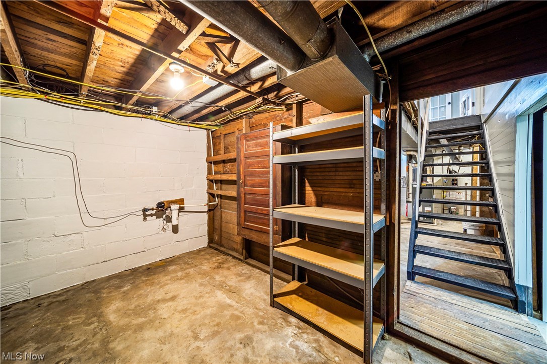 Connecticut Western Reserve - Residential