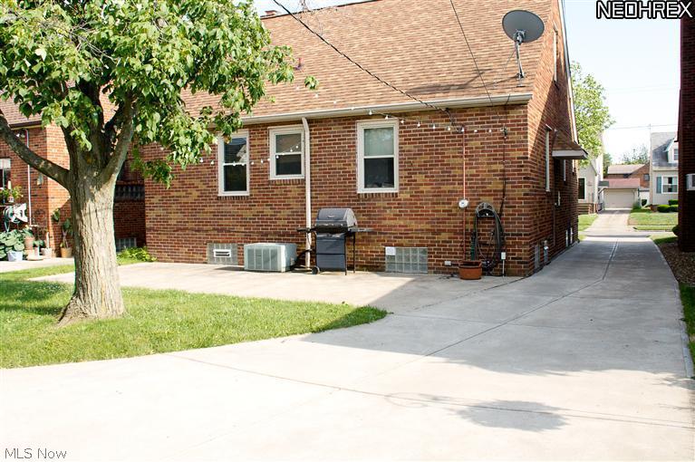 Ridgeview Manor - Residential