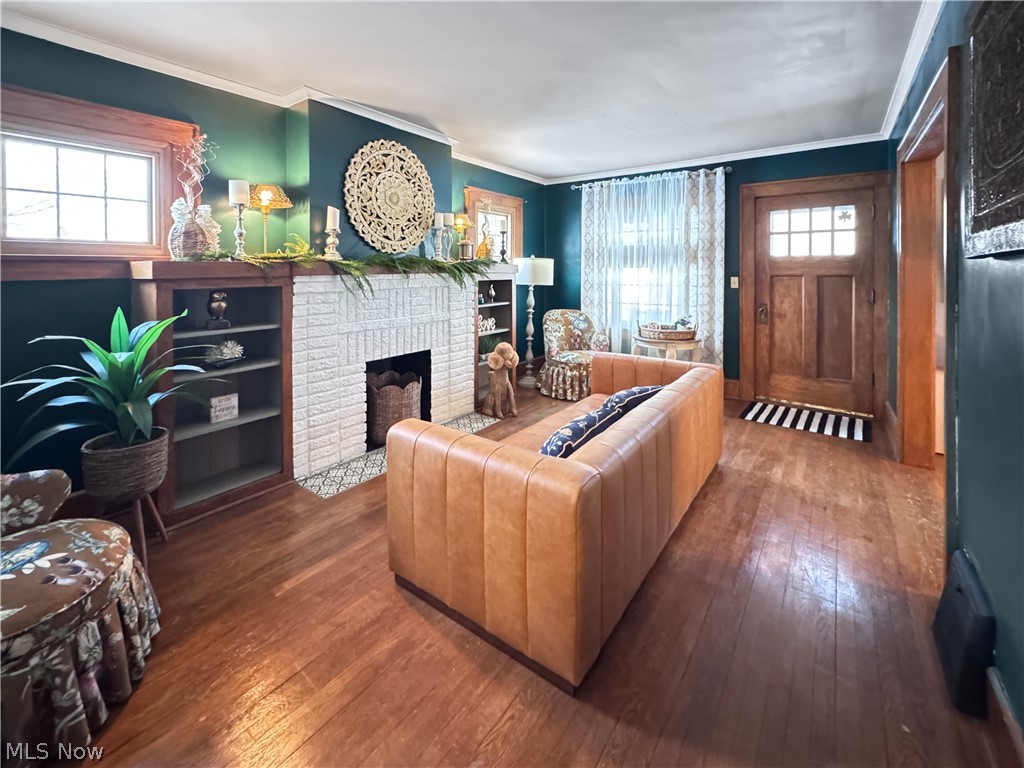 7374 Youngstown Pittsburgh Road