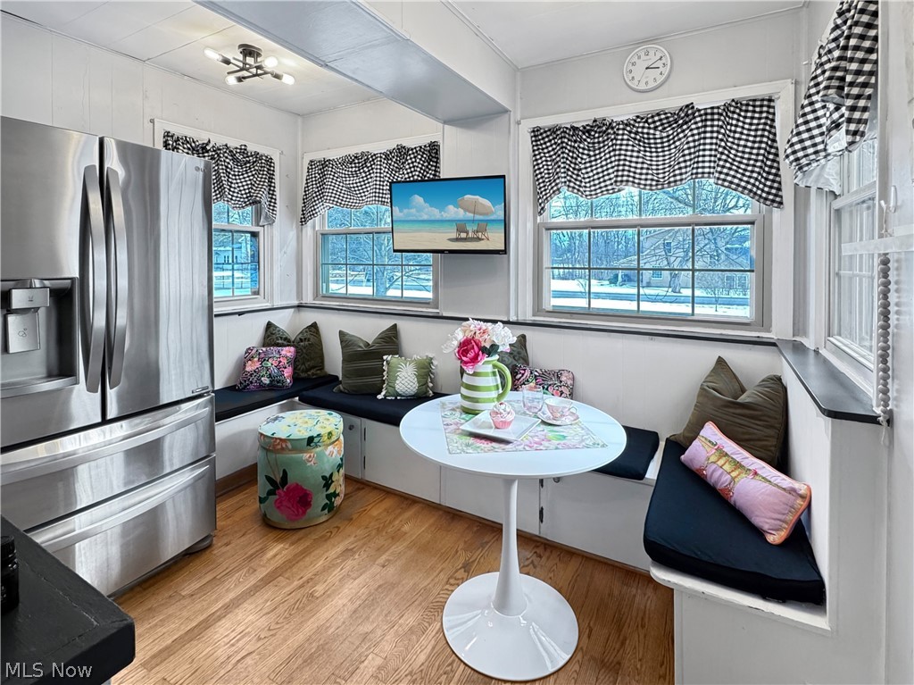 7374 Youngstown Pittsburgh Road