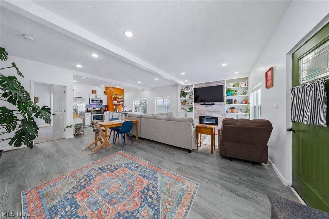 Randall Park - Residential