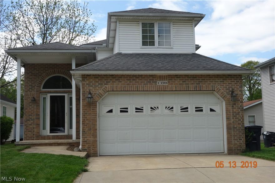 Newer Contemporary Colonial with dramatic ceiling angles.   Dramatic window effects provide an airy open feeling to Great room. Ceramic tile on the 1st floor and laminate wood looking tile in all bedrooms. Updated kitchen with loads of storage plus a pantry.   First-floor master bedroom with double sinks, shower, and jacuzzi tub.  Three bedrooms and bath on 2nd floor /full bath.  The second floor overlooks Great room. Convenient first-floor laundry and 1/2 bath.  Attached 2 car garage with a landing area for shoes.  Really large full basement which can easily be finished to provide even more space.  All systems are in good working order plus central air. A very nice home which will not disappoint.