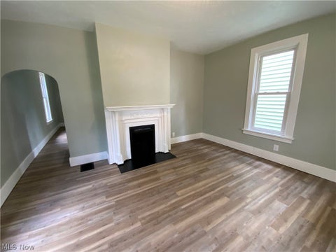 Tiny photo for 946 Bank Street, East Liverpool, OH 43920 (MLS # 5239556)