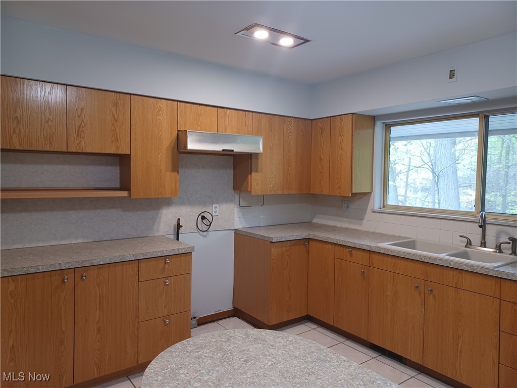 1050 Park Circle, Girard, Ohio image 20