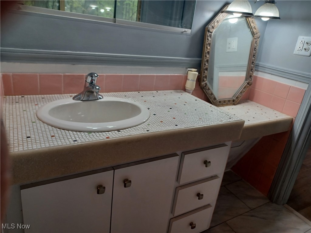 1050 Park Circle, Girard, Ohio image 37
