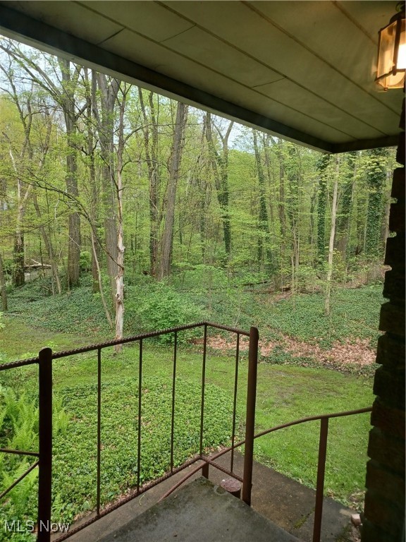 1050 Park Circle, Girard, Ohio image 18