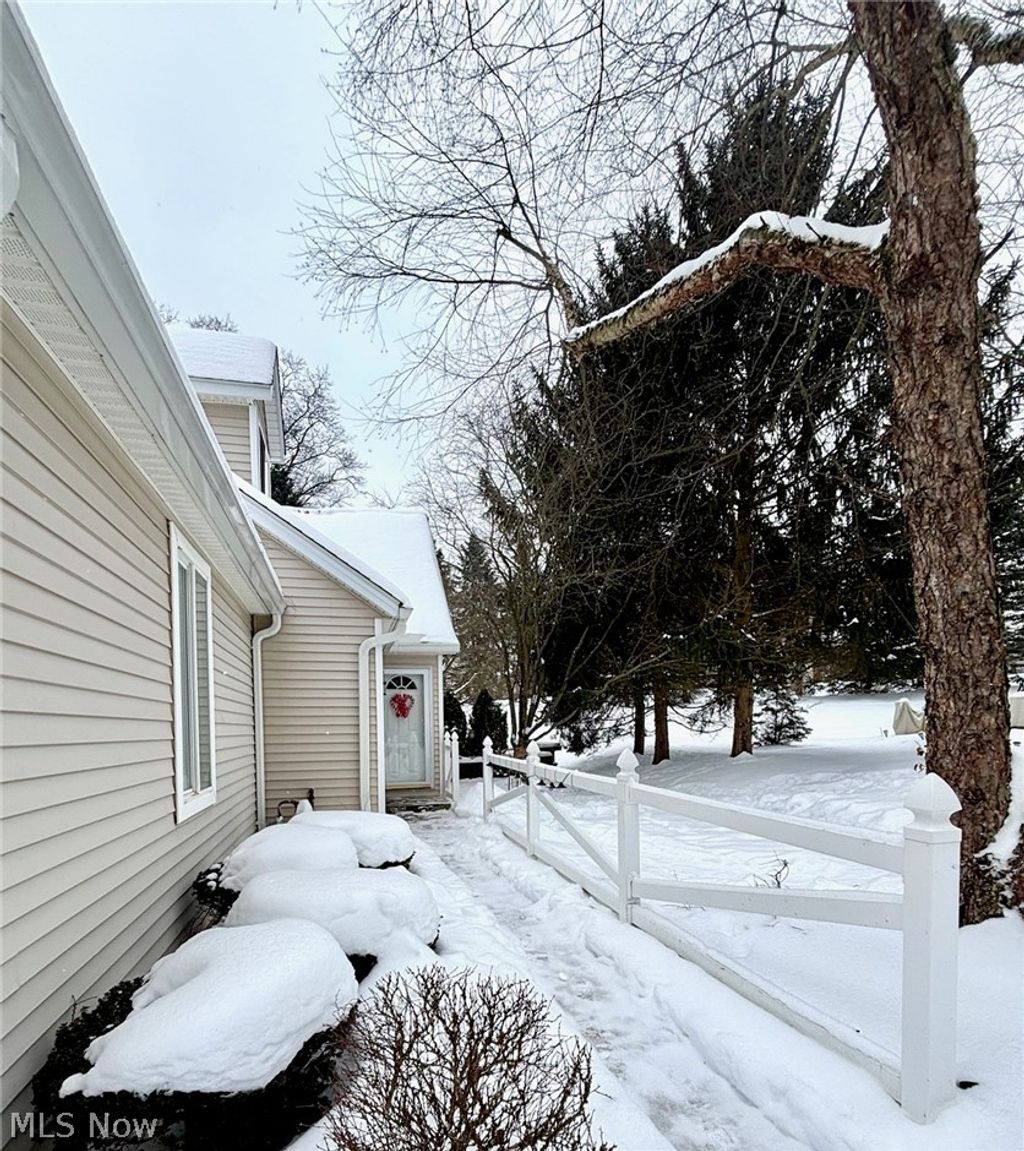 Photo of 3984 Palace Way, Copley, OH 44321 (MLS # 5185527)