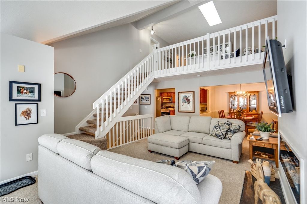 Photo of 3984 Palace Way, Copley, OH 44321 (MLS # 5185527)