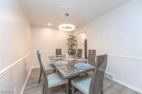 Tiny photo for 2112 Acacia Park Drive #501, Lyndhurst, OH 44124 (MLS # 5238955)